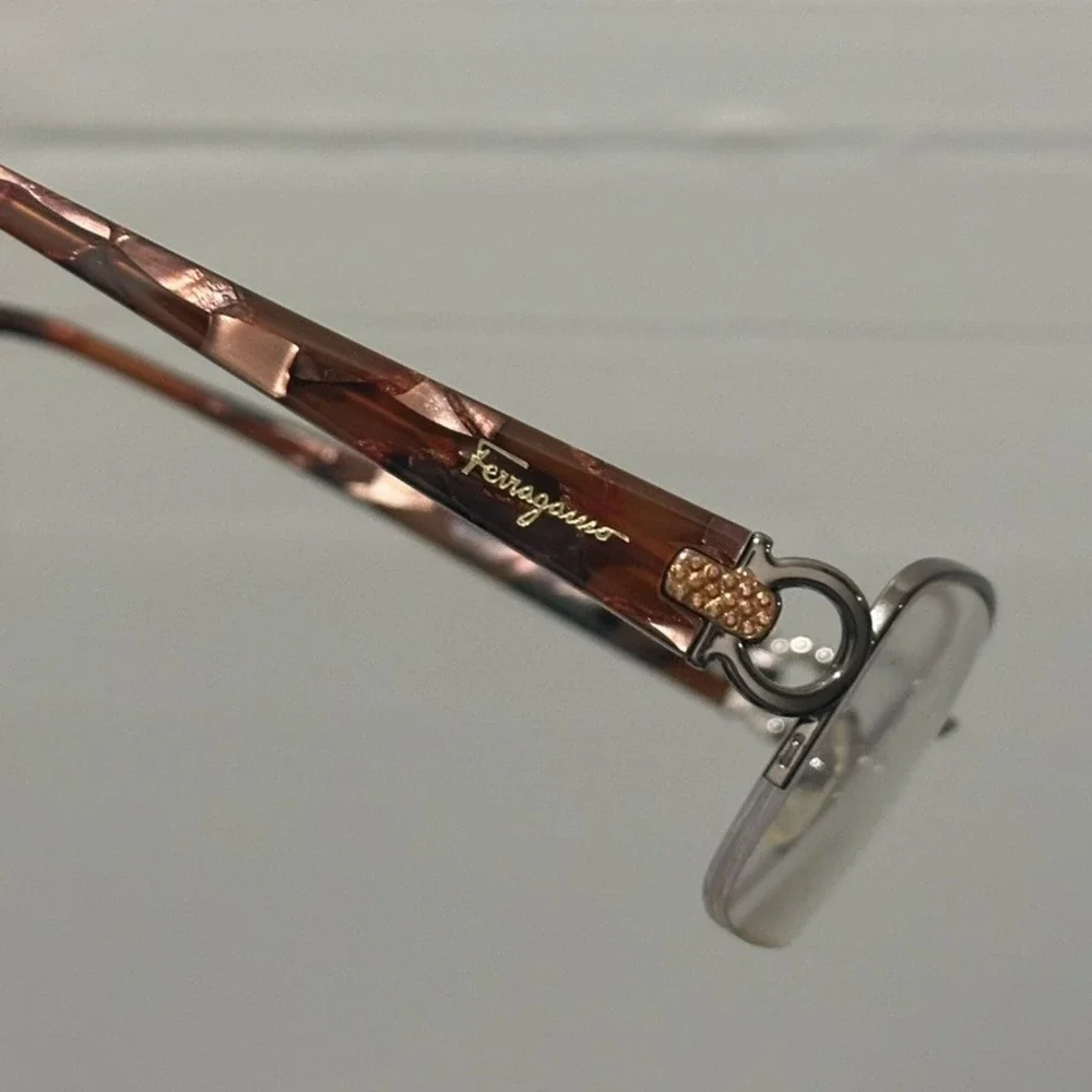 Salvatore Ferragamo Eyeglasses Tortoiseshell Frames Gancini Detail -‎ SF2104R